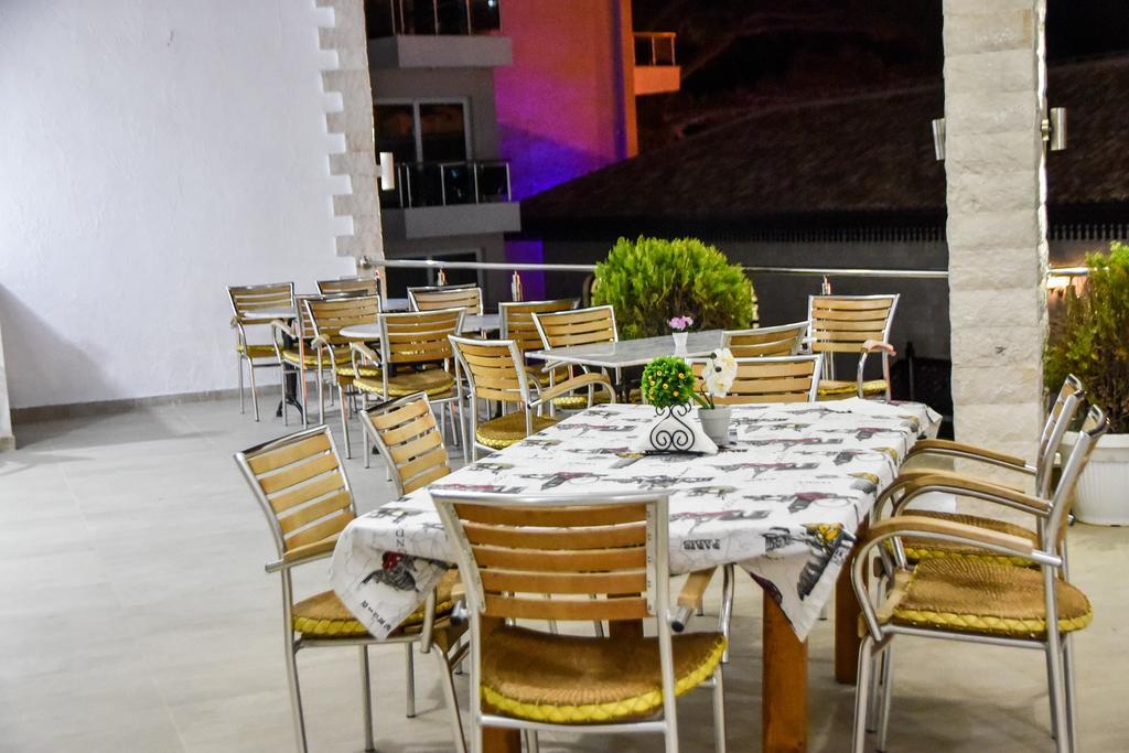 Mala Plaza Bed and Breakfast Ulcinj Buitenkant foto