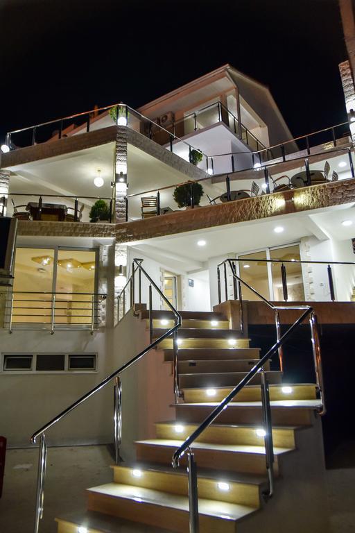 Mala Plaza Bed and Breakfast Ulcinj Buitenkant foto