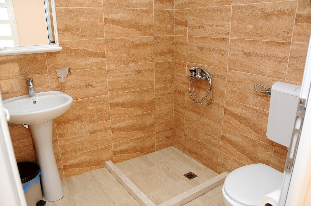 Mala Plaza Bed and Breakfast Ulcinj Buitenkant foto