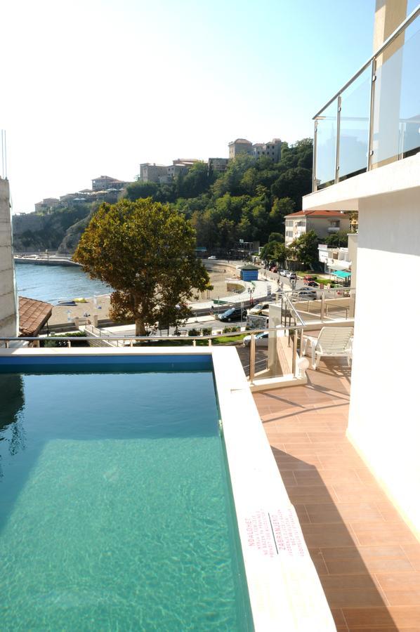 Mala Plaza Bed and Breakfast Ulcinj Buitenkant foto